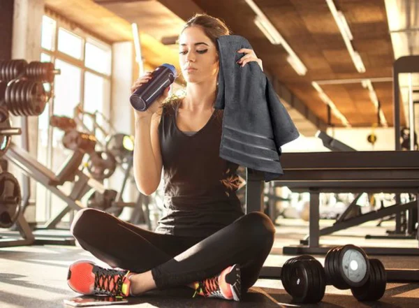 P-87213230279024-20260405183224.webp Unyqoos ® Verwen Jezelf met Deze Luxe 8-delige Handdoekenset van Hoogwaardig Katoen