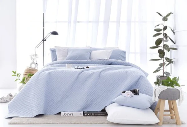 Unyqoos® Ultrazacht en Luxe Dekbed met Veelzijdig Piqué-Motief voor Alle Seizoenen in Lichtblauw