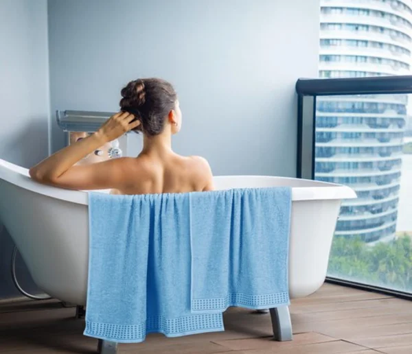 Unyqoos ® Ultrazachte Handdoekenset van 4 Stuks met Grote Badhanddoeken voor Dagelijks Comfort