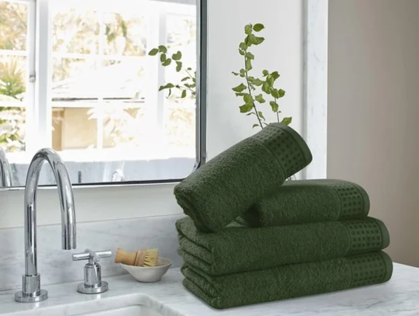 P-87213230390662-20260405184903.webp Unyqoos ® Verwen Jezelf Met Deze Luxe Olijfgroene Handdoekenset Van Zacht Katoen Voor Elke Dag