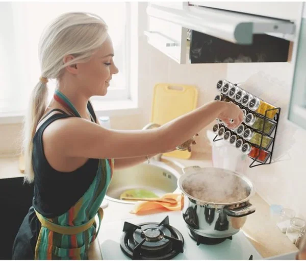Unyqoos® Kruidenrek van Metaal met Drie Lagen voor Optimaal Gebruik in de Keuken, Geschikt voor Kruidenpotjes