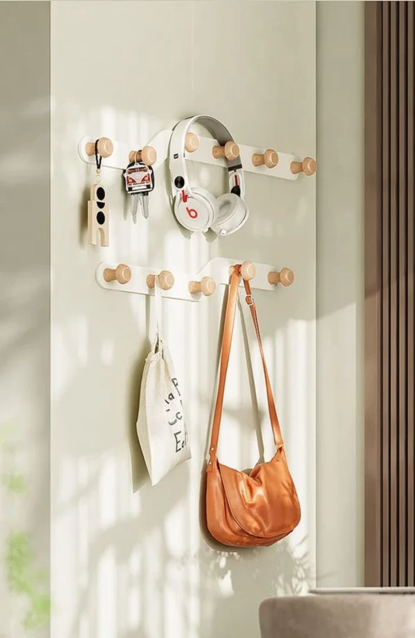 Unyqoos ® Stijlvolle Crèmekleurige Wandkapstok met Vijf Houten Haken voor Verschillende Kamers