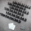 Unyqoos® Kruidenorganizer met Zelfklevende Strips en Clips voor Keukenkast, Zwart, 6 Stroken voor 30 Specerijen
