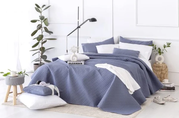 Unyqoos® Veelzijdige Luxe Steppdeken met Stijlvol Piqué-Motief voor Alle Seizoenen, Extra Zachte Microvezel
