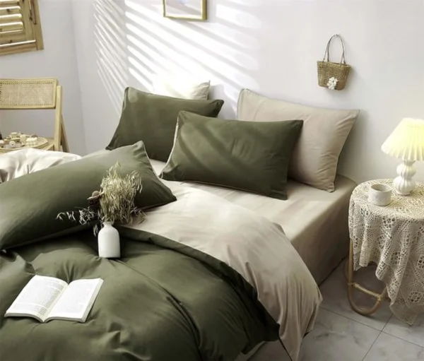 Unyqoos® Omkeerbare beddengoedset met microvezel in donkergroen en beige tinten