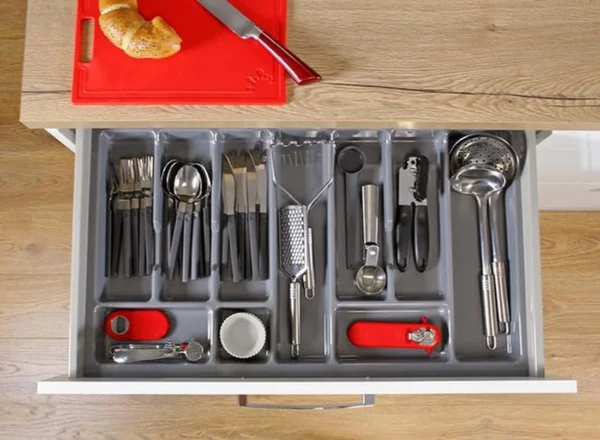 Unyqoos® Aanpasbare lade-organizer met vakverdeling voor keuken of kantoor