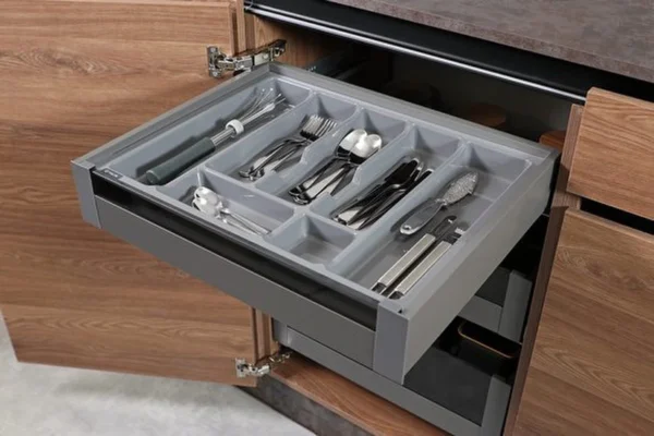 Unyqoos® Aanpasbare lade-organizer met vakverdeling voor keuken of kantoor