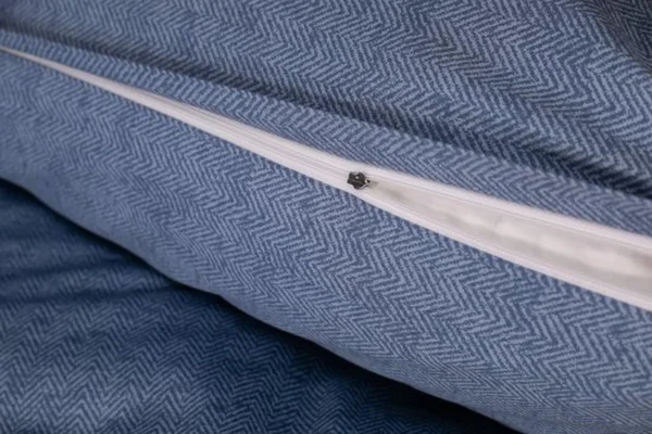 Unyqoos® Luxe katoenen satijnen dekbedovertrek met visgraatpatroon en kussensloop