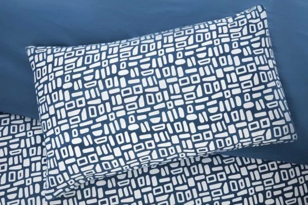 Unyqoos® Blauwe microvezel dekbedovertrekset met abstract geometrisch ontwerp