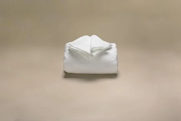 Unyqoos® Ademend en temperatuurregulerende kussenhoes van koolstofweefsel met capuchon