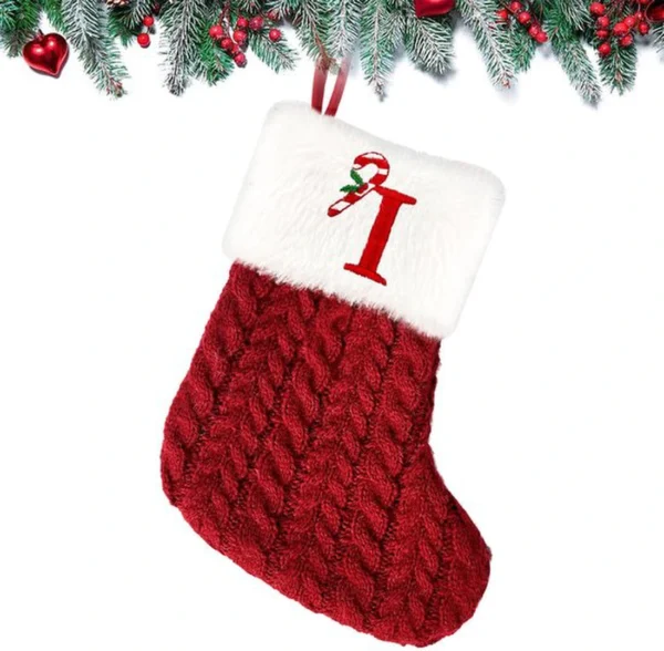 Unyqoos® Gepersonaliseerde kerstsok met alfabet letters voor unieke kerstdecoratie