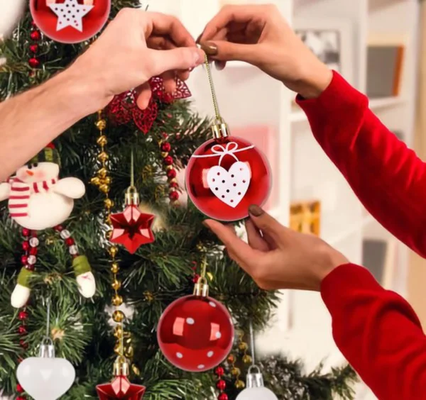 Unyqoos® Complete set van 36 rode en witte kerstballen voor veelzijdige decoratie