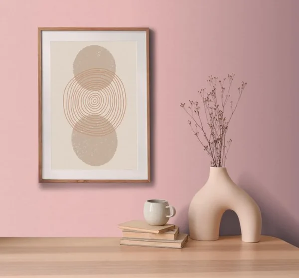 Unyqoos® Effen roze vliesbehang met structuur voor een stijlvolle woonruimte