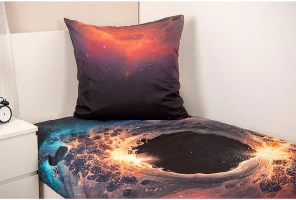 Unyqoos® Ademende beddengoedset met omkeerbaar zwart gat motief en ritssluiting