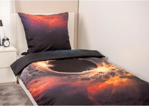 Unyqoos® Ademende beddengoedset met omkeerbaar zwart gat motief en ritssluiting