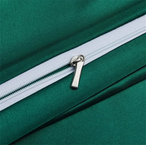 Unyqoos® Luxe glanzend dekbedovertrekset 200x200 cm met ritssluiting en kussenslopen