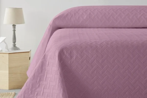 Unyqoos® Tijdloze Elegantie: Veelzijdige en Zachte Dekbedsprei voor Elke Slaapkamer en Ieder Seizoen