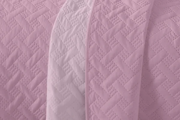 Unyqoos® Tijdloze Elegantie: Veelzijdige en Zachte Dekbedsprei voor Elke Slaapkamer en Ieder Seizoen