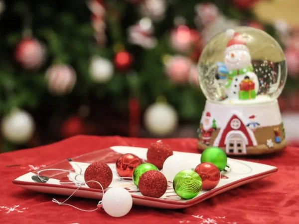 P-87213238063547-20260406092124.webp Unyqoos® Set van 49 onbreekbare kerstballen voor feestelijke kerstboomdecoratie