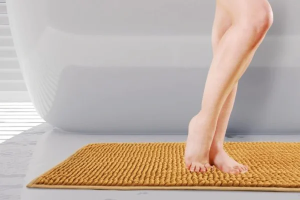 Unyqoos® Zachte Antislip Badmat in Okergeel - Comfort en Veiligheid voor de Badkamer