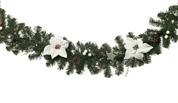 Unyqoos® Decoratieve kerstslinger met dennentakken en zilveren accenten voor binnengebruik