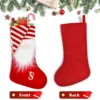 Unyqoos® Gepersonaliseerde kerstkousen met geborduurde letters voor sfeervolle kerstdecoratie
