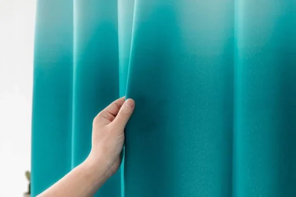 P-87213238494983-20260403114140.webp Unyqoos® Waterdicht douchegordijn in blauwgroene ombre stijl met stalen haken