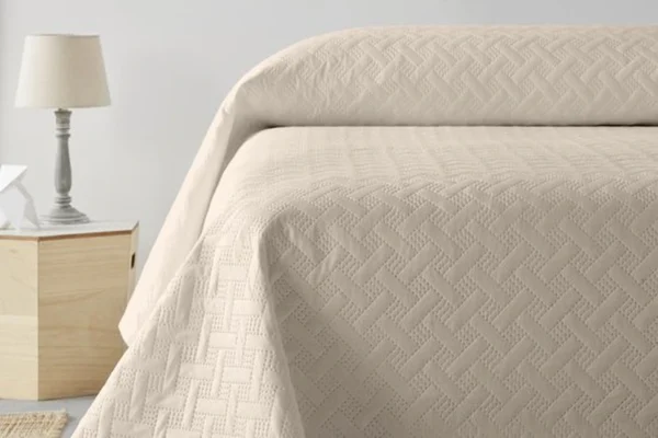 Unyqoos® Tijdloze Elegantie Beige Dekbed voor Alle Seizoenen 180 x 260 cm Luxe en Comfort