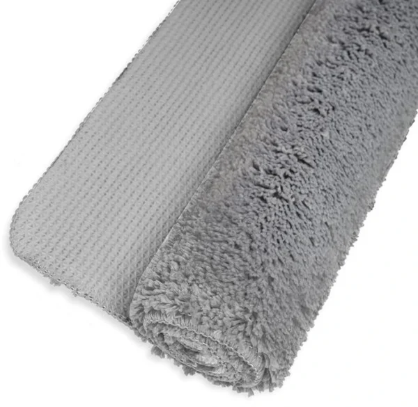 Unyqoos® Grijze badmat met antislip en hoogpolig comfort voor de badkamer