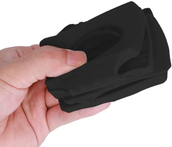 P-87213239370342-20260406110304.webp Unyqoos® Opvouwbare siliconen flessenhouder voor koelkast en plank, zwart