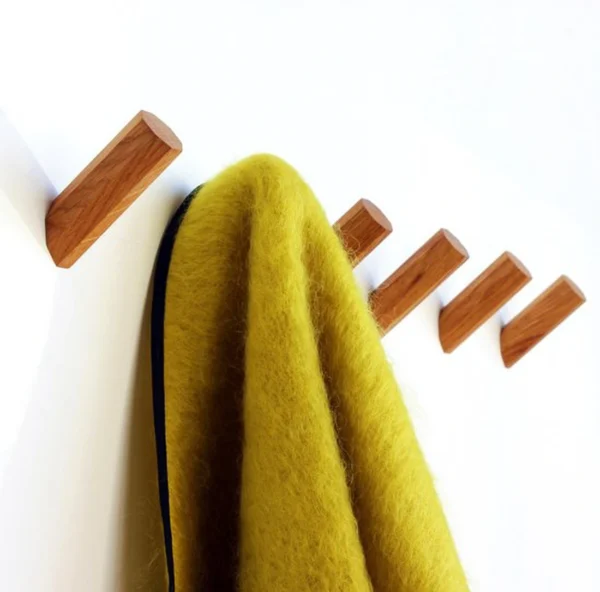 Unyqoos® Set van Vier Handgemaakte Eikenhouten Wandhaken voor Stijlvolle Organisatie