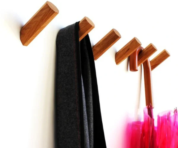 Unyqoos® Set van Vier Handgemaakte Eikenhouten Wandhaken voor Stijlvolle Organisatie