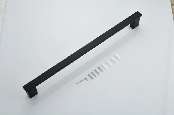 P-87213580031177-20260405183238.webp Unyqoos® Stijlvolle zwarte handdoekstang van 40 cm voor badkamer en toilet